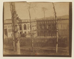 Teherán, palacio, patio del lago Golestan de Luigi Pesce